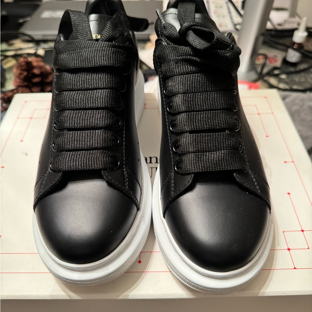 Alexander McQueen Oversized Sneaker